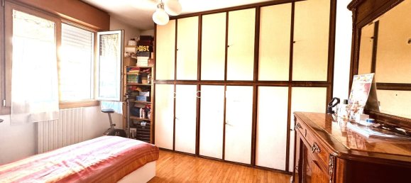 Apartamento de 5 habitaciónes en Prato, Italy No. 275484 15