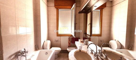Apartamento de 5 habitaciónes en Prato, Italy No. 275484 21