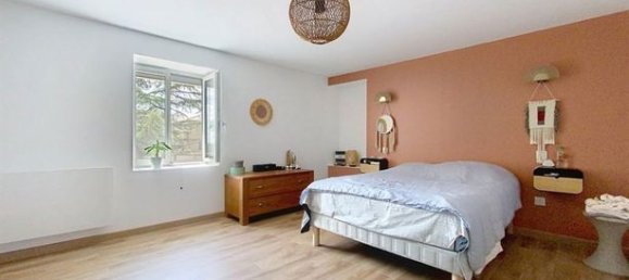 3 bedrooms Apartment in Rhone, France No. 289262 4