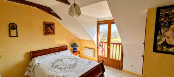 Дом с 4 спальнями в Нёвик, Франция № 106874 5