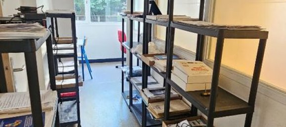 44m² Commercial property in Paris, France No. 344495 7