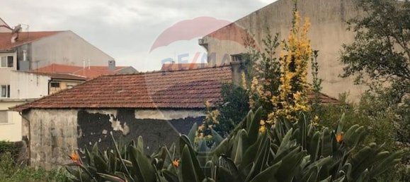 9 bedrooms Building in Porto, Portugal No. 33617 4