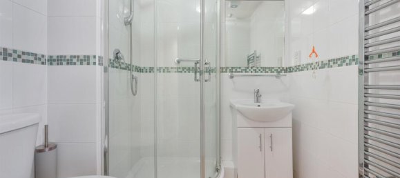 Apartamento en Epsom, United Kingdom No. 9774 7