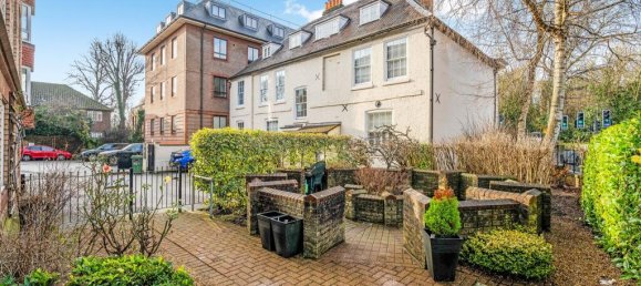 Apartamento en Epsom, United Kingdom No. 9774 8