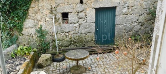 3 bedrooms House in Nespereira, Portugal No. 130512 12