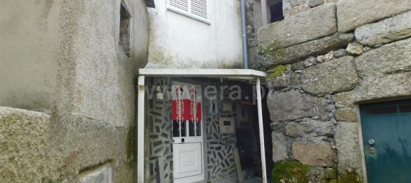 3 bedrooms House in Nespereira, Portugal No. 130512 3