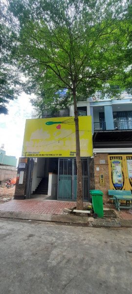 100m² House in District 7, Vietnam No. 7310