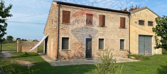 5 rooms Villa in Ferrara, Italy No. 298045 2