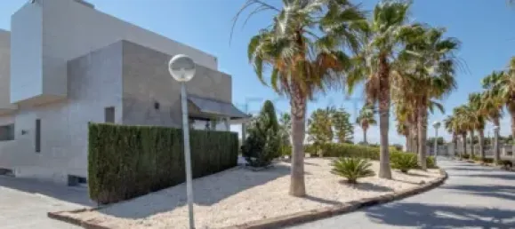 3 غرف نوم فيلا في Alicante, Spain رقم 190541 17