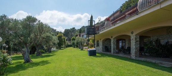 Villa de 6 dormitorios en Begur, Spain No. 176627 10