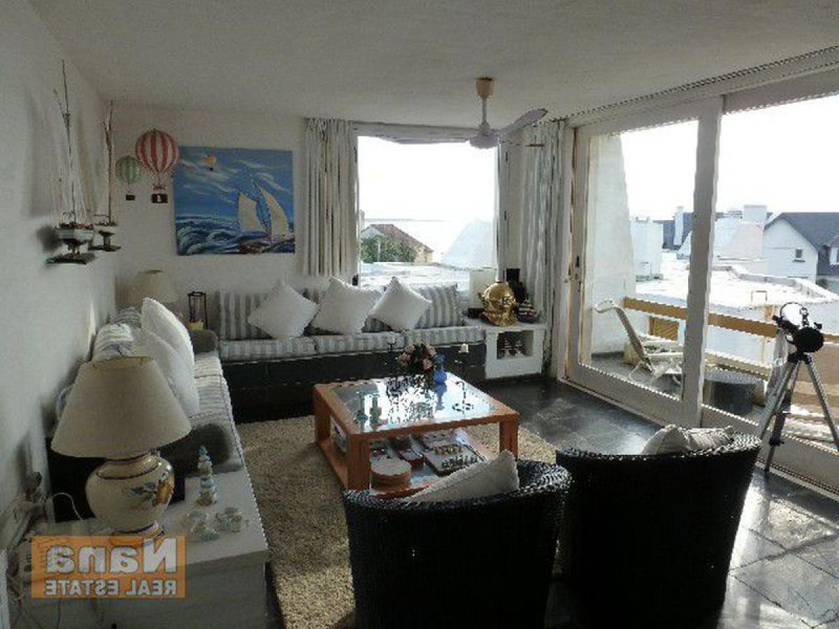 4 bedrooms Apartment in Maldonado, Uruguay No. 11897
