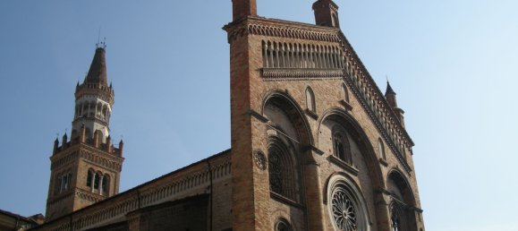 Коммерческая недвижимость 17м² в Крема, Италия № 149078 11