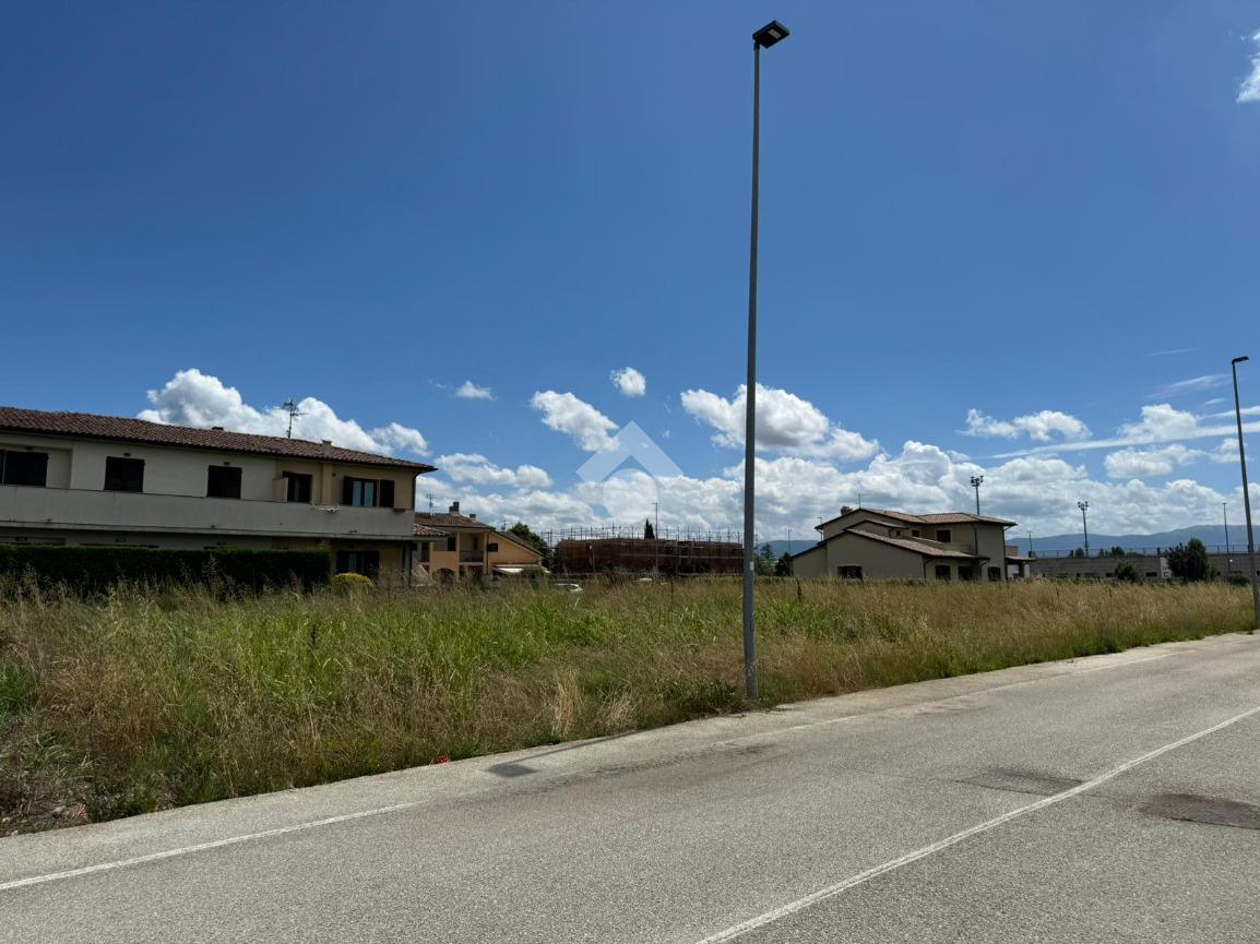 770m² Land in Cannara, Italy No. 83882