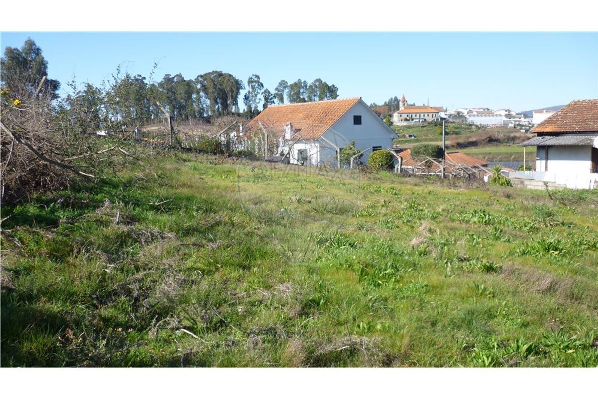 Terreno em Lousada, Portugal 4828 m² N.º 59677