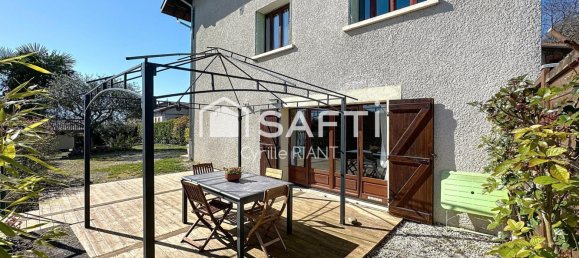 3 bedrooms House in Vourey, France No. 196332 3