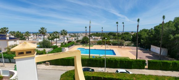 194 m² villa en venta en Alicante, Comunidad Valenciana, Spain № 366316 3