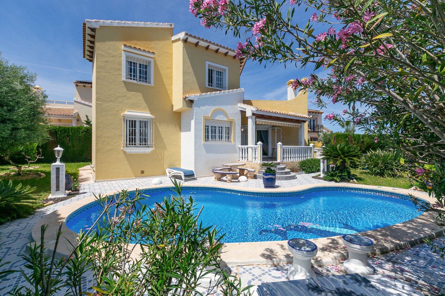 194 m² villa en venta en Alicante, Comunidad Valenciana, Spain № 366316