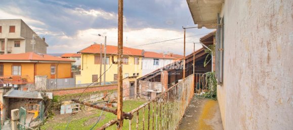 Casa de 4 habitaciónes en Cerano, Italy No. 38105 34