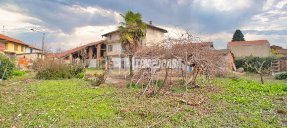 Casa de 4 habitaciónes en Cerano, Italy No. 38105 41