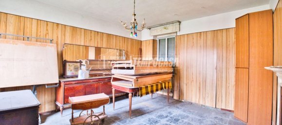 Casa de 4 habitaciónes en Cerano, Italy No. 38105 19