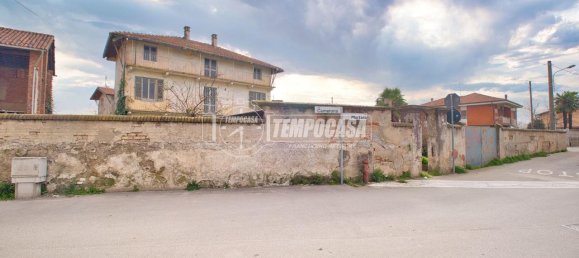 Casa de 4 habitaciónes en Cerano, Italy No. 38105 46