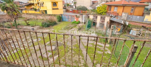 Casa de 4 habitaciónes en Cerano, Italy No. 38105 35