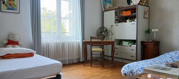 6 bedrooms House in Chinon, France No. 337007 10