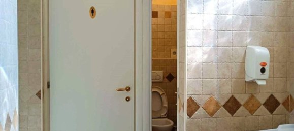 350m² Commercial property in Musile di Piave, Italy No. 229820 6