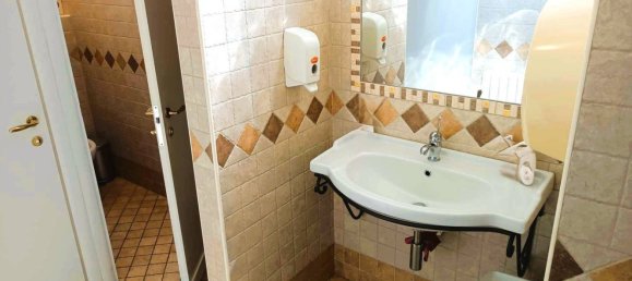 350m² Commercial property in Musile di Piave, Italy No. 229820 5