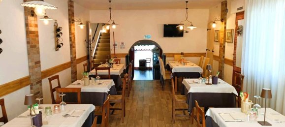 350m² Commercial property in Musile di Piave, Italy No. 229820 22