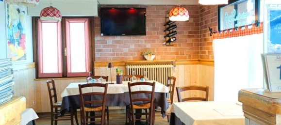 350m² Commercial property in Musile di Piave, Italy No. 229820 16