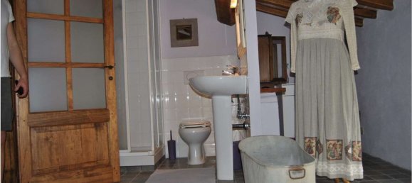 10 rooms House in Sinalunga, Italy No. 25677 20