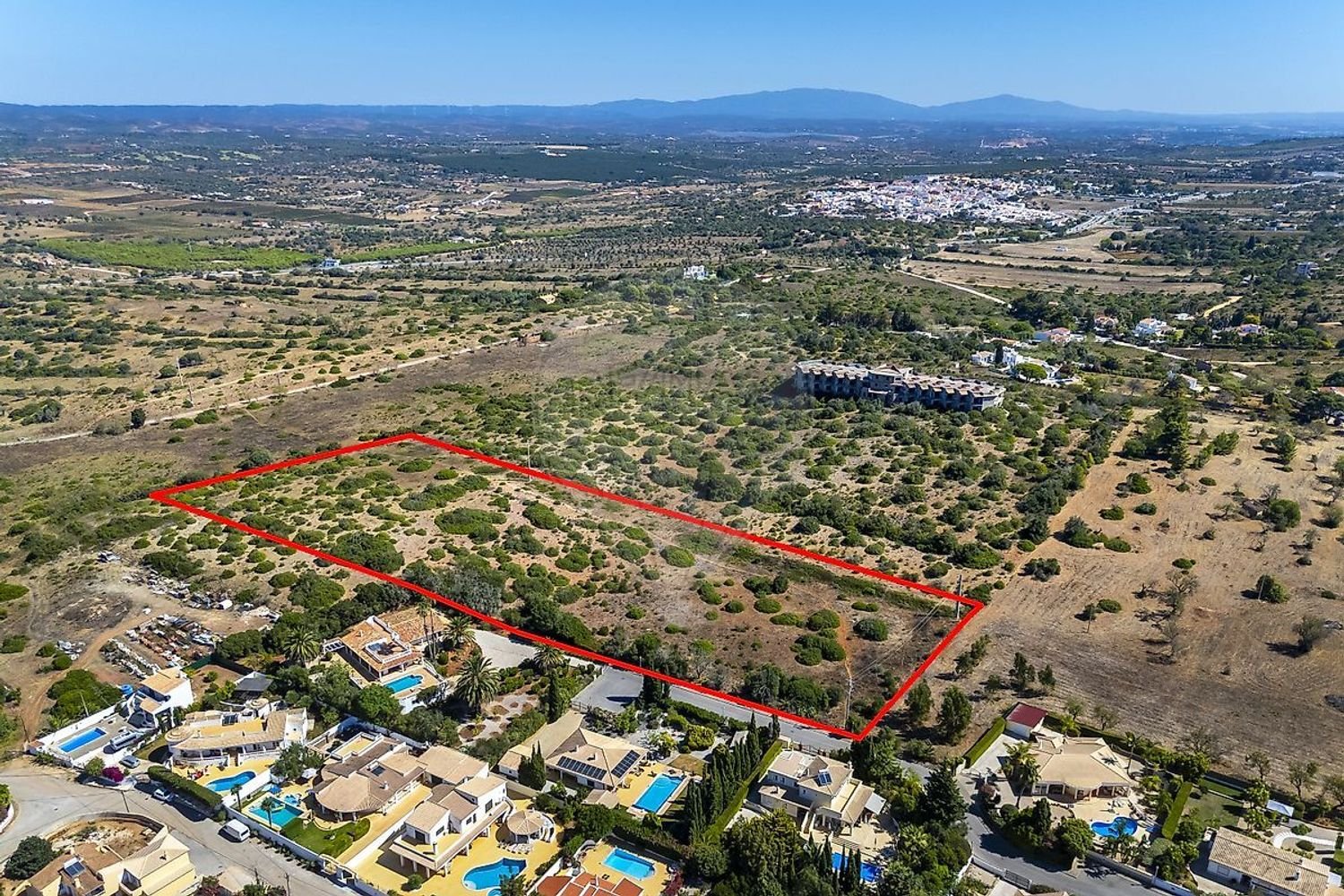 Terreno em Luz, Portugal 16000 m² N.º 52286