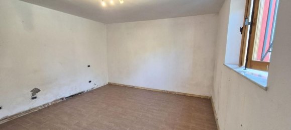 8 rooms House in Camaiore, Italy No. 51757 48