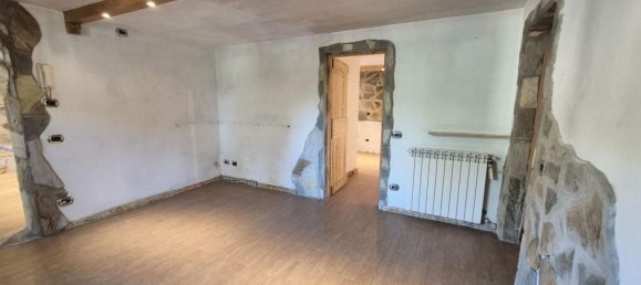 8 rooms House in Camaiore, Italy No. 51757 9