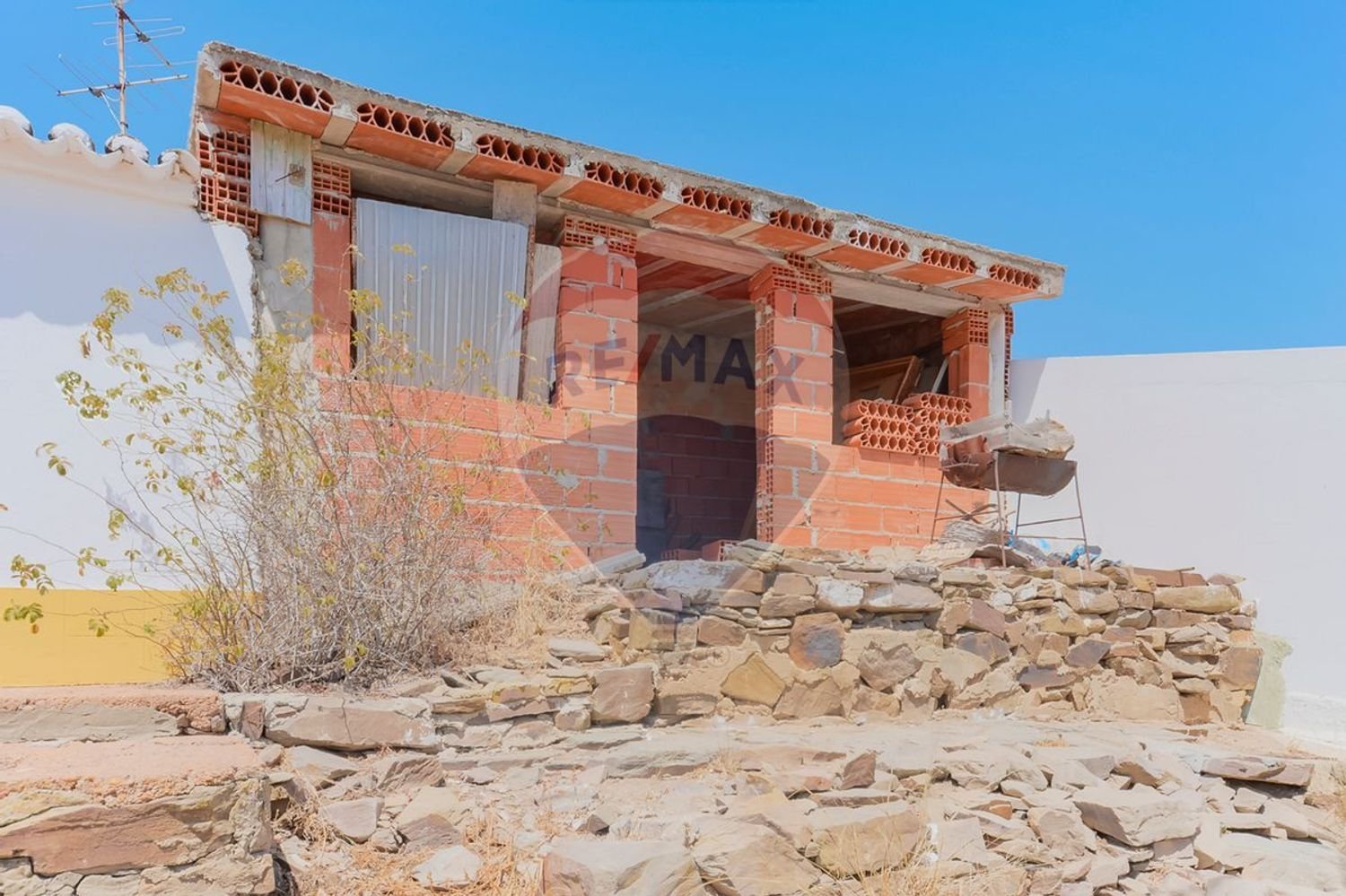 Дом с 2 спальнями в Вила Нова де Касела, Португалия № 25199