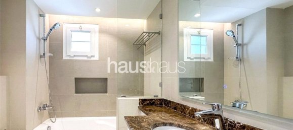 4 bedrooms Villa in The Lakes, UAE No. 99931 11