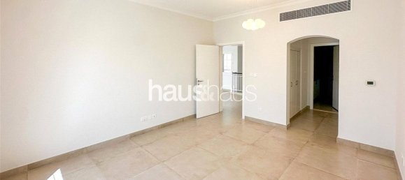 4 bedrooms Villa in The Lakes, UAE No. 99931 3