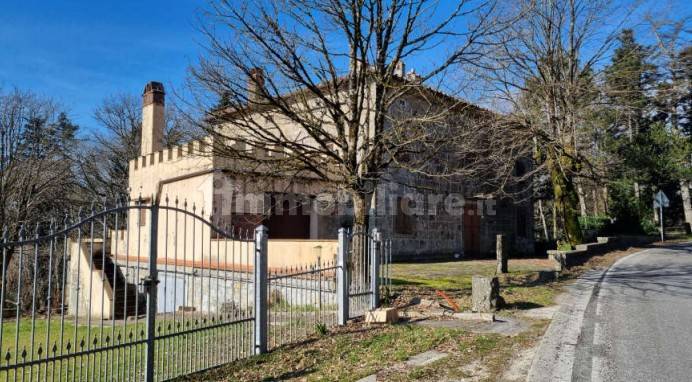 4 bedrooms Apartment in Florence, Italy No. 312259