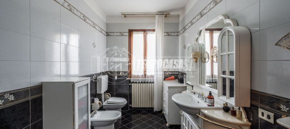 6 rooms House in Poggio Renatico, Italy No. 293228 43