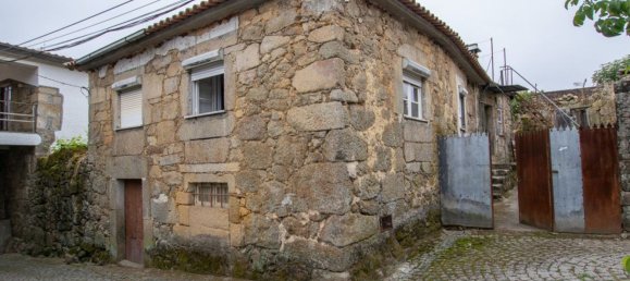 4 bedrooms House in Tondela, Portugal No. 185983 9