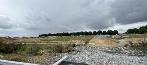 Земельный участок в Шатожирон, Франция № 343200 3