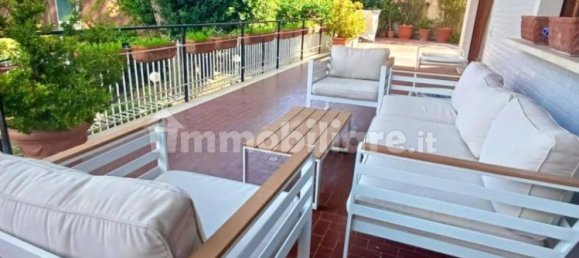 4 غرف نوم شقة في Naples, Italy رقم 226101 12