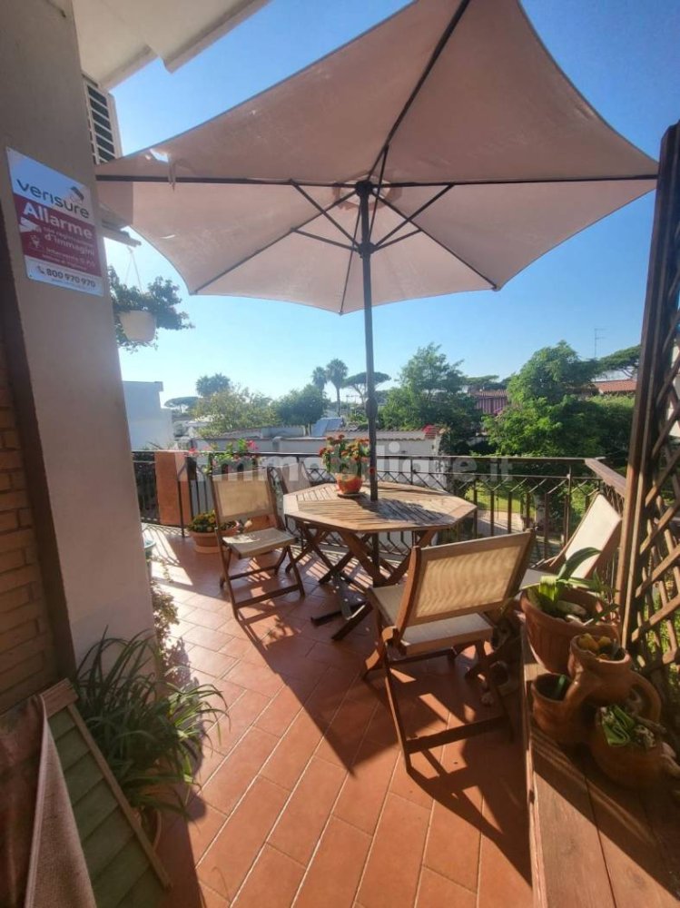 Квартира с 2 спальнями в Анцио, Италия № 157797