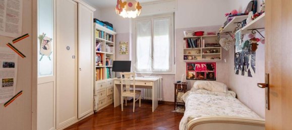 Apartamento de 2 dormitorios en Sesto San Giovanni, Italy No. 379858 15