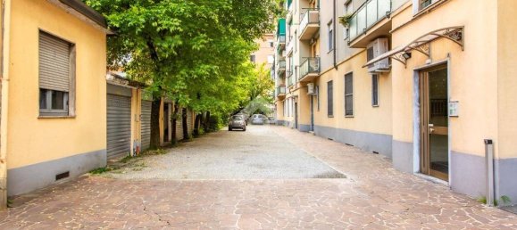 Apartamento de 2 dormitorios en Sesto San Giovanni, Italy No. 379858 14