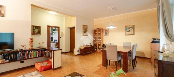 Apartamento de 2 dormitorios en Sesto San Giovanni, Italy No. 379858 12