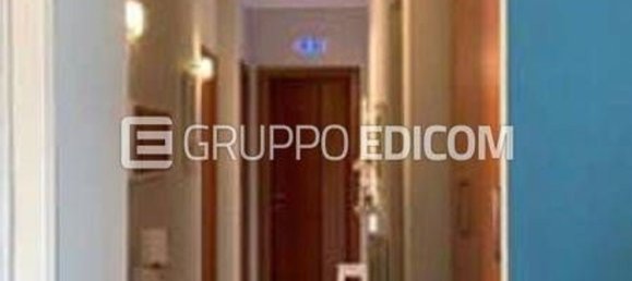 3 rooms Apartment in Crotone, Italy No. 100463 2