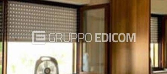 3 rooms Apartment in Crotone, Italy No. 100463 5