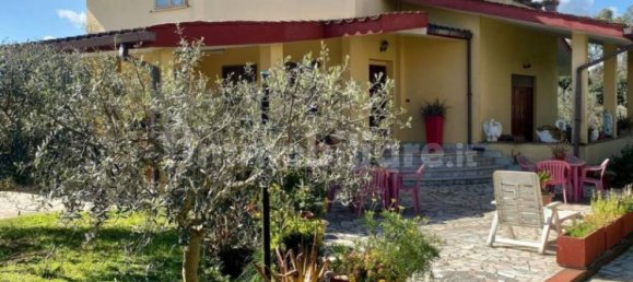 5 chambres Villa à Aprilia, Italy No. 208613 2